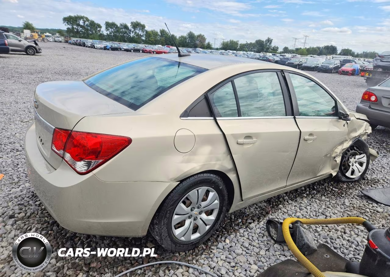2012 Chevrolet Cruze Ls VIN:1G1PC5SH2C7163811 - 3
