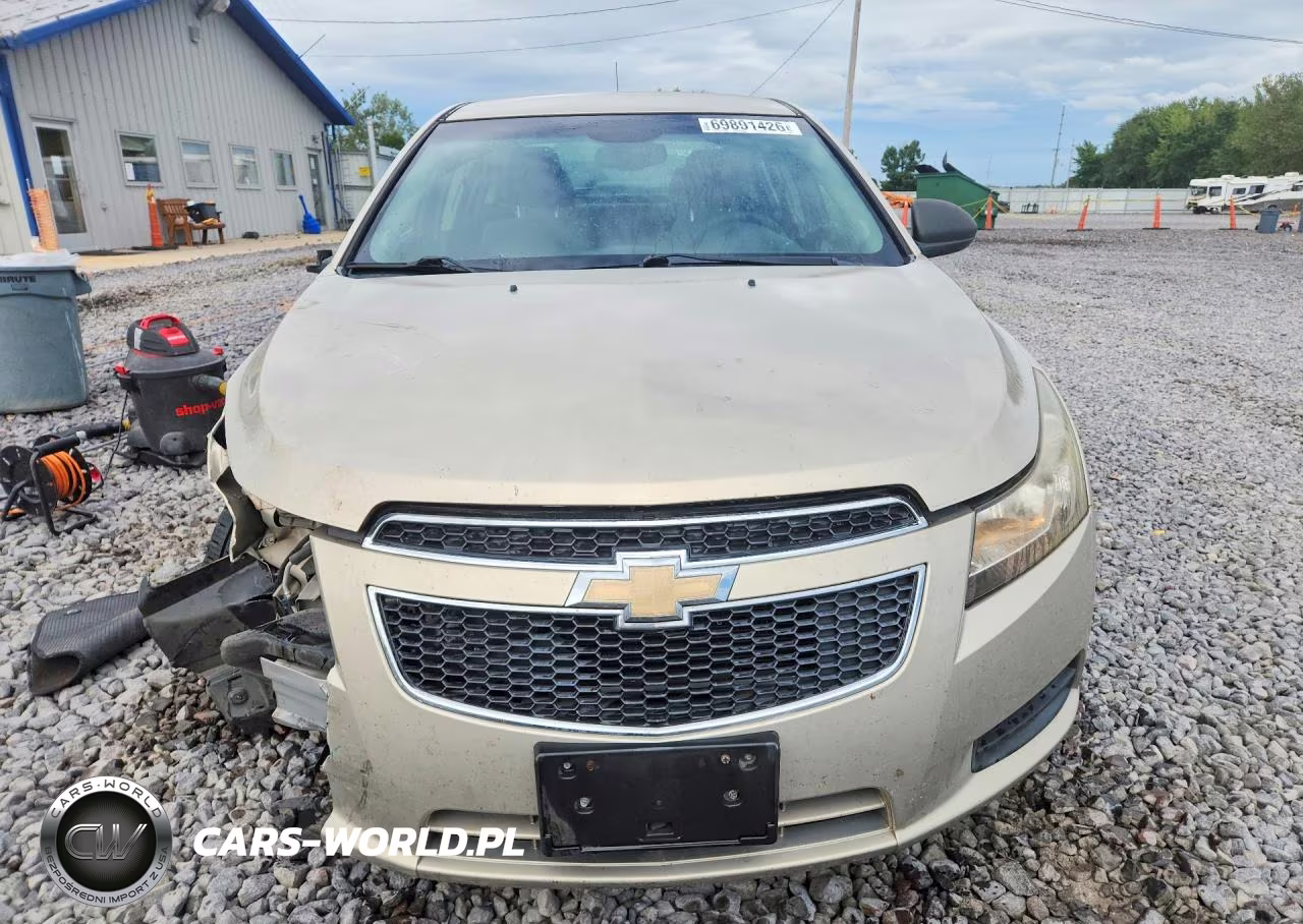 2012 Chevrolet Cruze Ls VIN:1G1PC5SH2C7163811 - 5