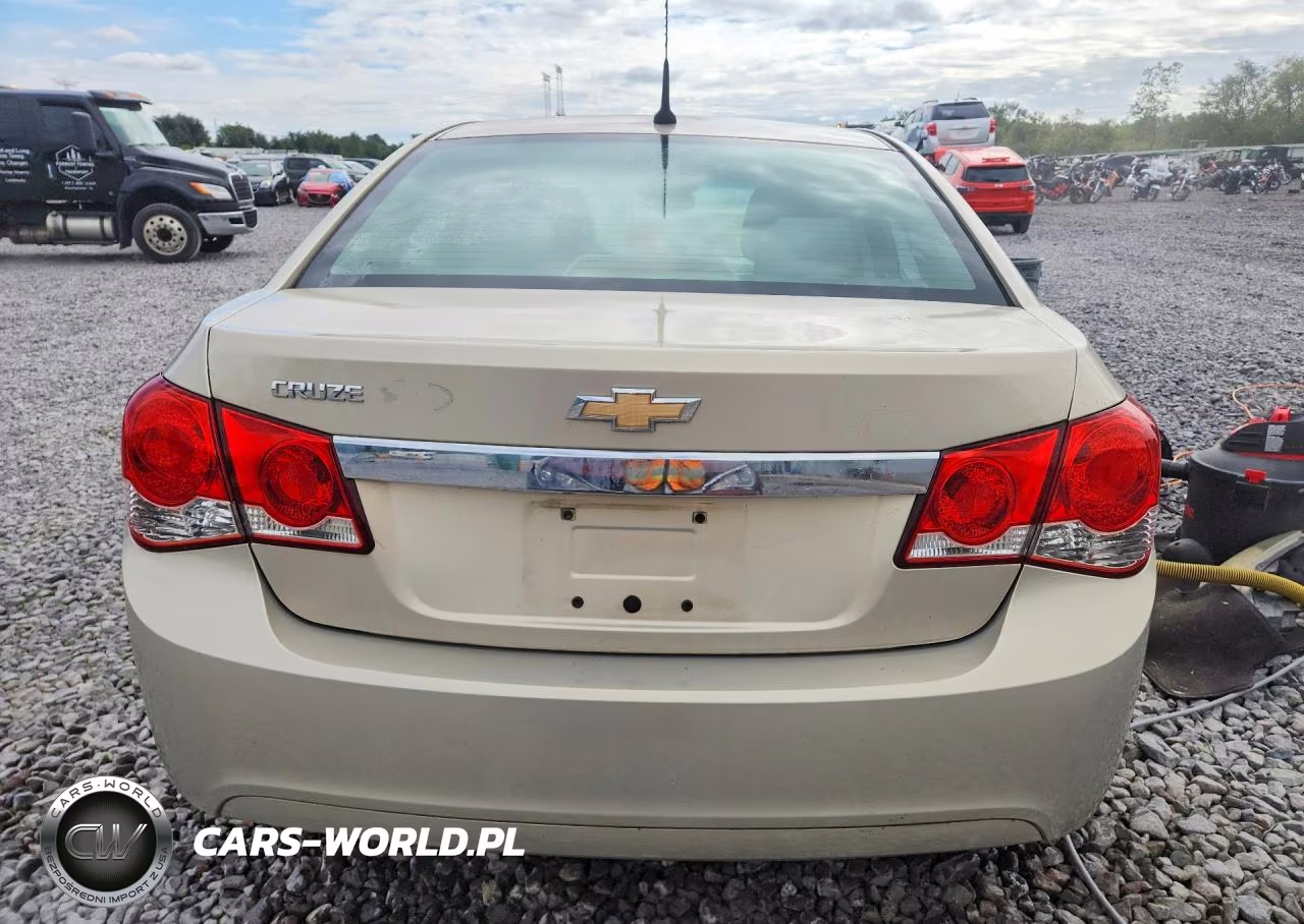 2012 Chevrolet Cruze Ls VIN:1G1PC5SH2C7163811 - 6