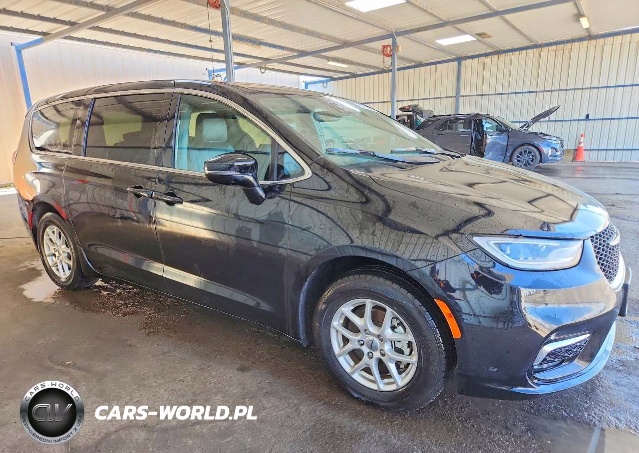 2025 Chrysler Pacifica Select VIN:2C4RC1BG3SR503142 - 4