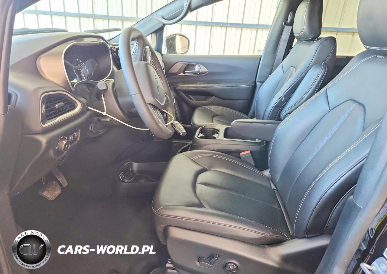 2025 Chrysler Pacifica Select VIN:2C4RC1BG3SR503142 - 7