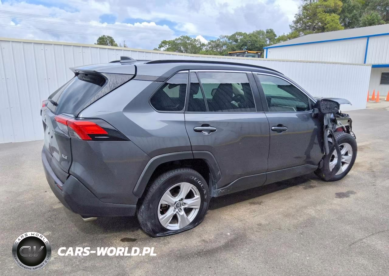 2019 Toyota Rav4 Xle VIN:2T3W1RFV8KC023606 - 3