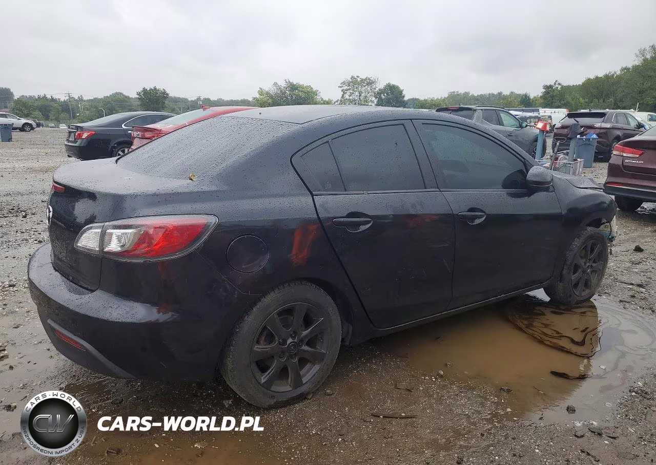 2011 Mazda Mazda3 I Touring VIN:JM1BL1VG9B1407775 - 3
