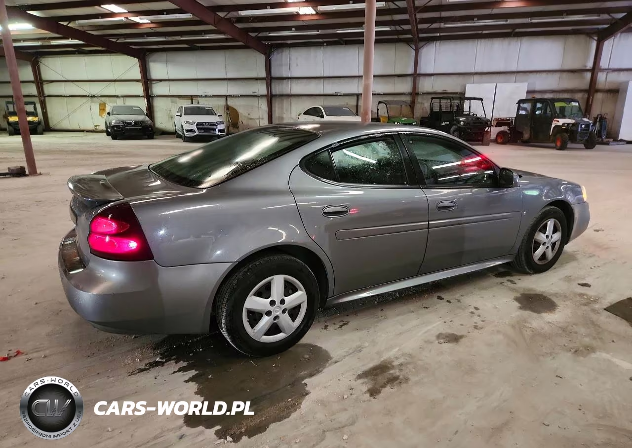 2007 Pontiac Grand Prix VIN:2G2WP552271143483 - 3