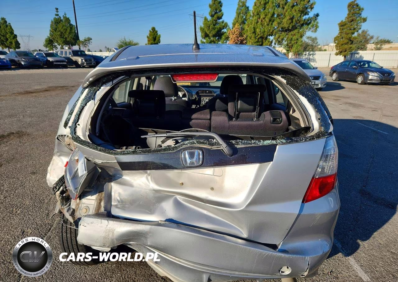 2012 Honda Fit Sport VIN:JHMGE8H57CC004577 - 6