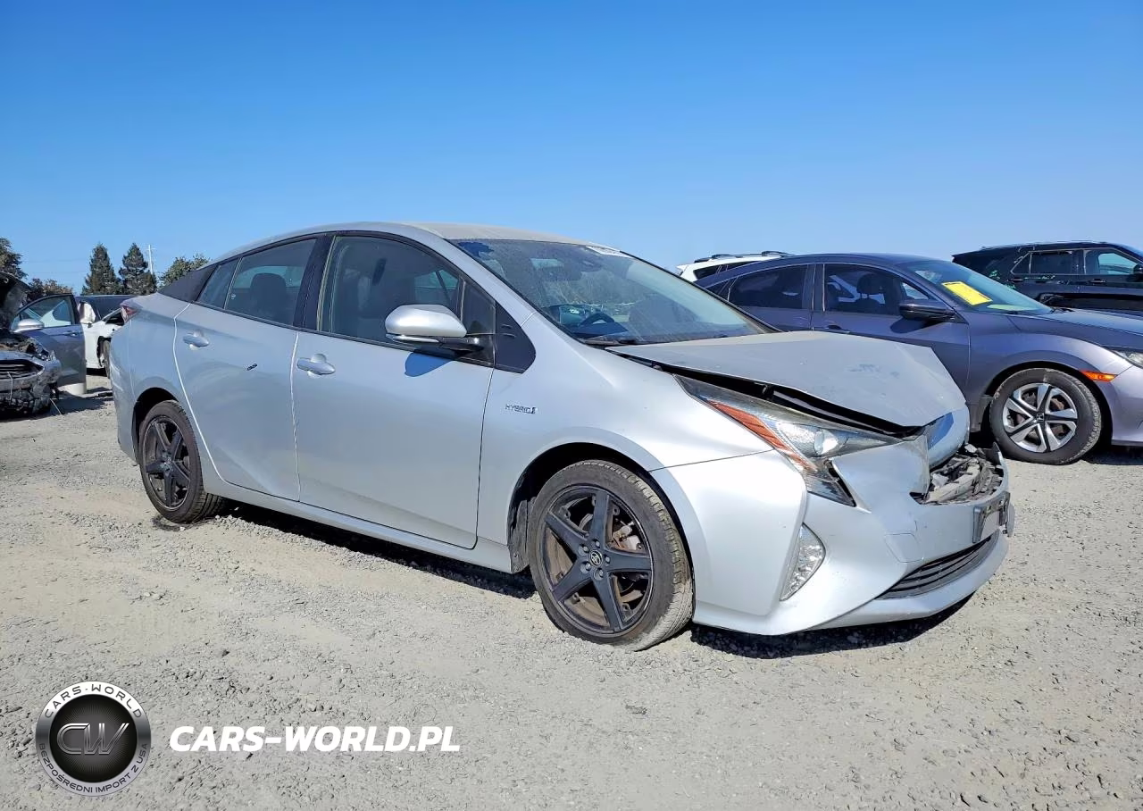 2017 Toyota Prius Three Touring VIN:JTDKARFU4H3530938 - 4