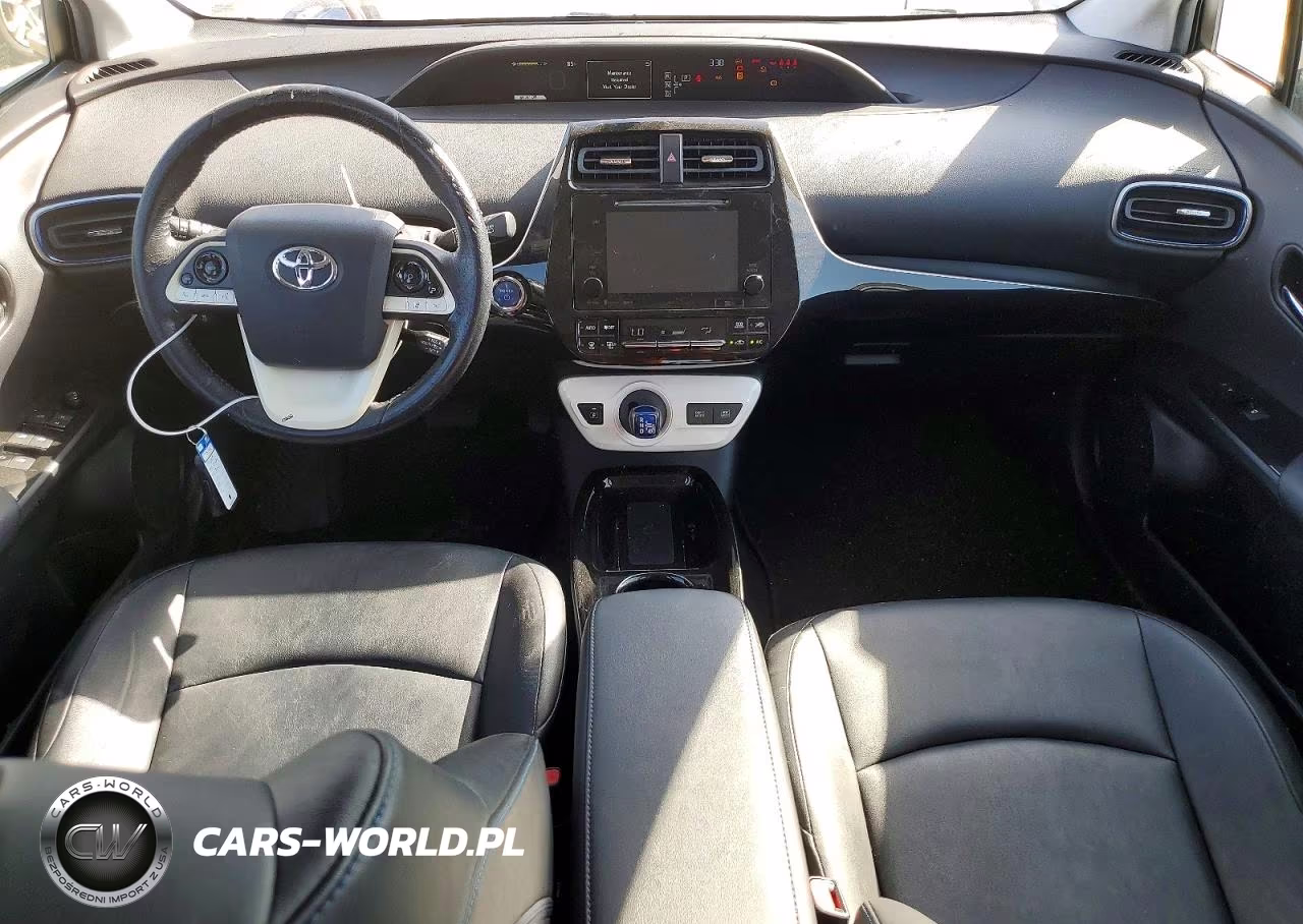 2017 Toyota Prius Three Touring VIN:JTDKARFU4H3530938 - 8
