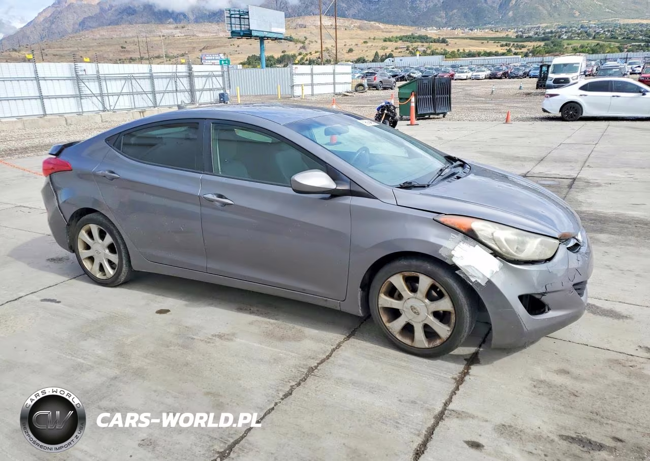 2012 Hyundai Elantra Gls VIN:5NPDH4AE4CH091390 - 4