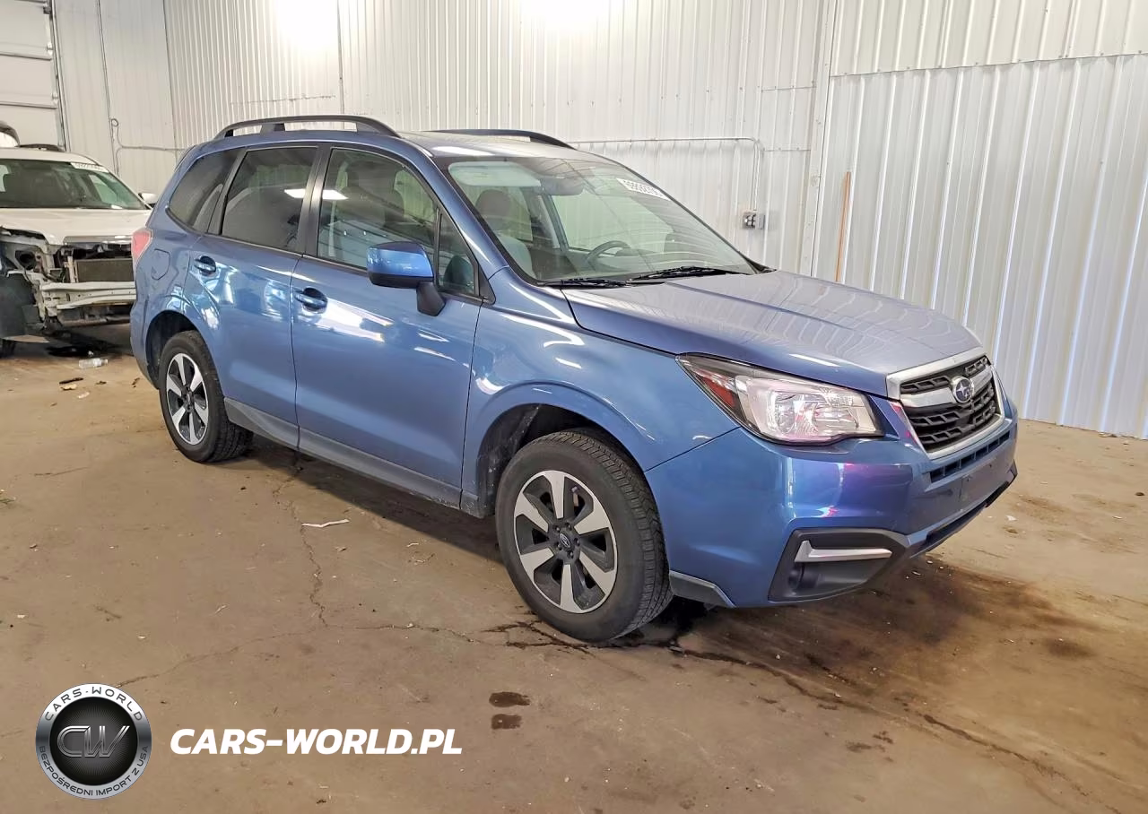 2017 Subaru Forester 2.5I Premium VIN:JF2SJAEC7HH401722 - 4