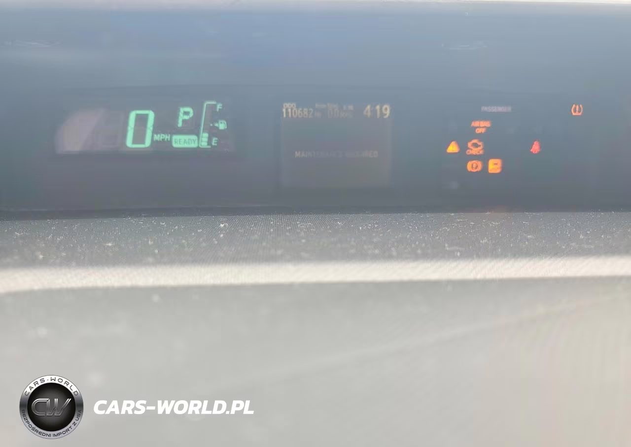 2013 Toyota Prius C One VIN:JTDKDTB34D1048865 - 9