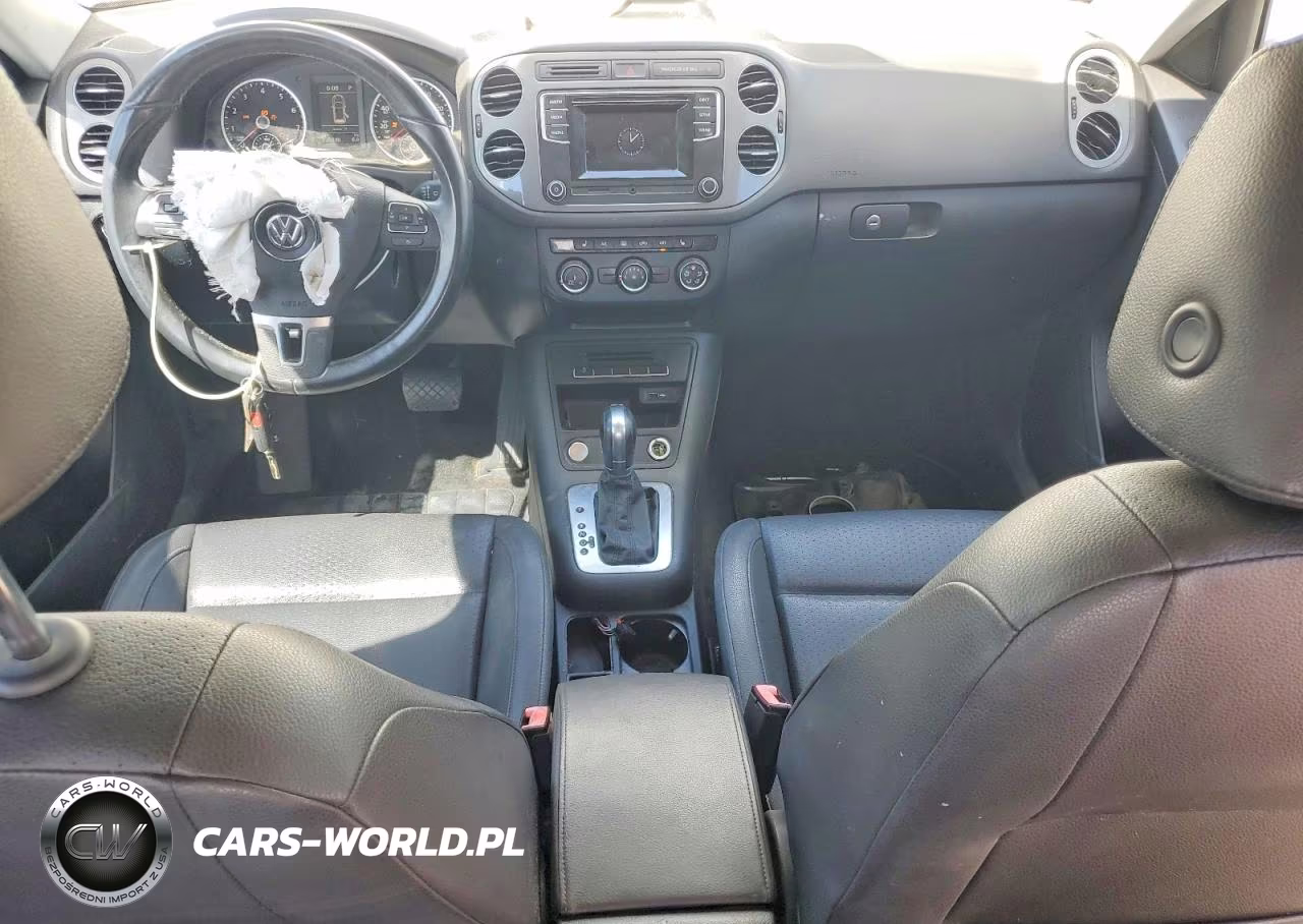 2016 Volkswagen Tiguan S VIN:WVGAV7AX4GW534714 - 8