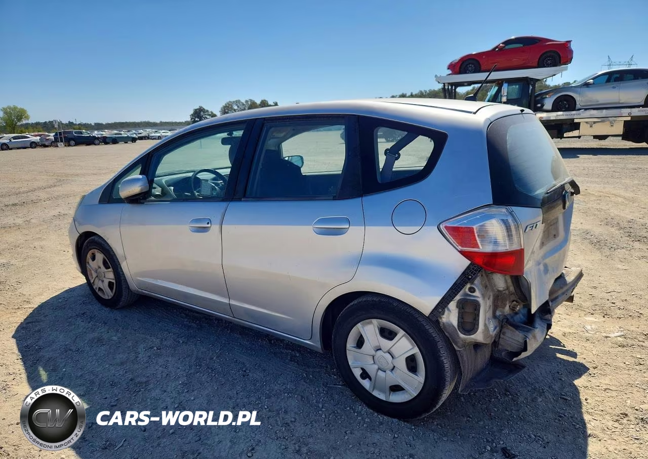 2013 Honda Fit VIN:JHMGE8H35DC061411 - 2