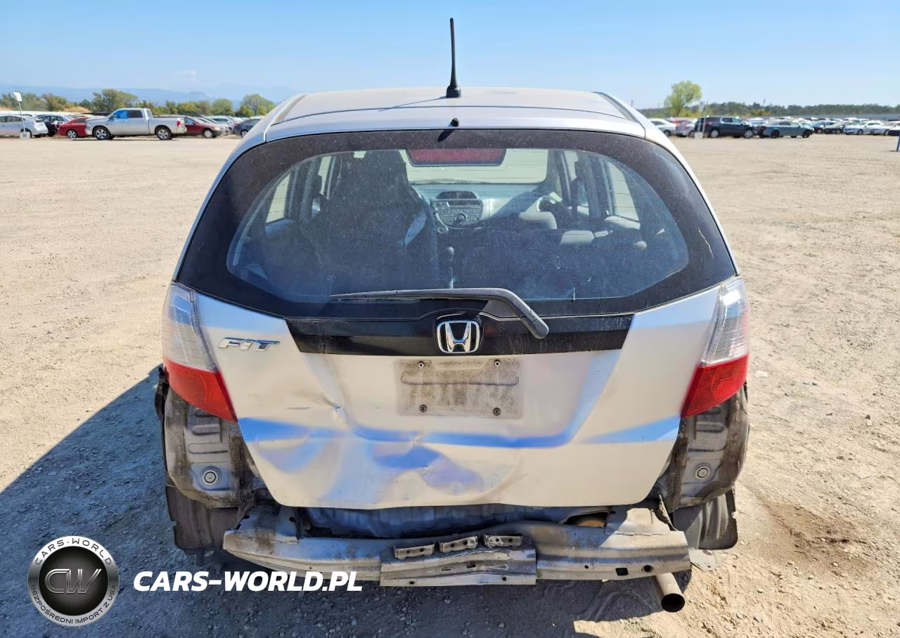 2013 Honda Fit VIN:JHMGE8H35DC061411 - 6