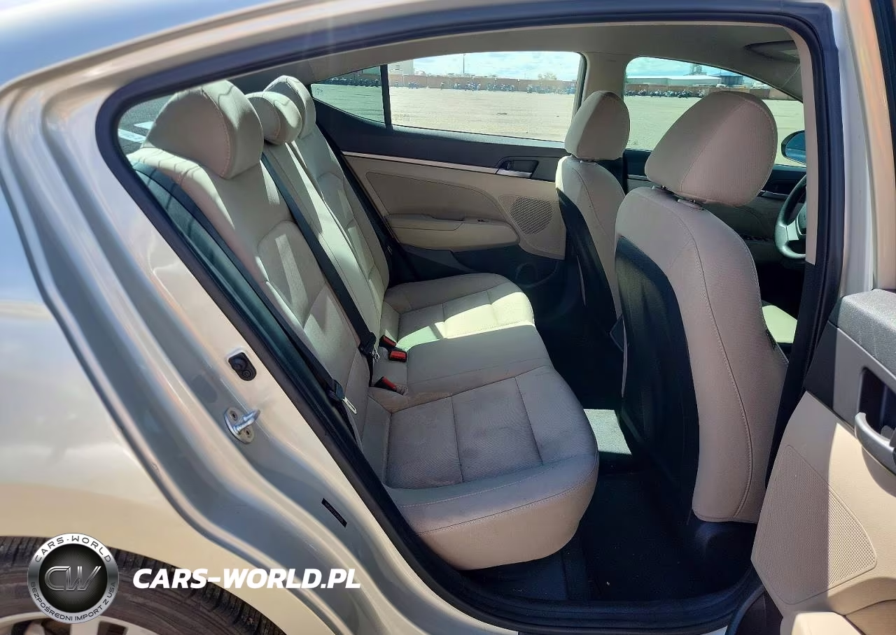 2018 Hyundai Elantra Sel VIN:5NPD84LF2JH365026 - 10