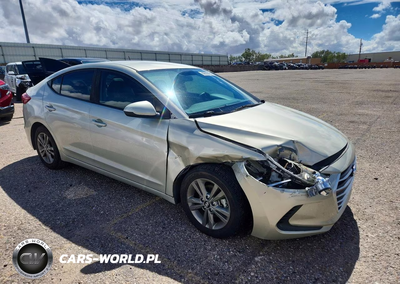 2018 Hyundai Elantra Sel VIN:5NPD84LF2JH365026 - 4