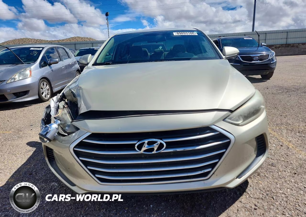 2018 Hyundai Elantra Sel VIN:5NPD84LF2JH365026 - 5