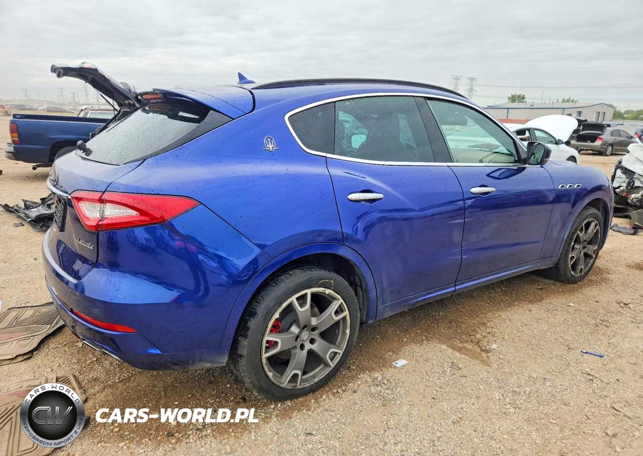 2017 Maserati Levante Sport VIN:ZN661XUS8HX245626 - 3