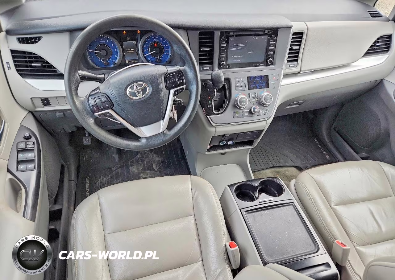 2018 Toyota Sienna Le VIN:5TDKZ3DC2JS940240 - 8