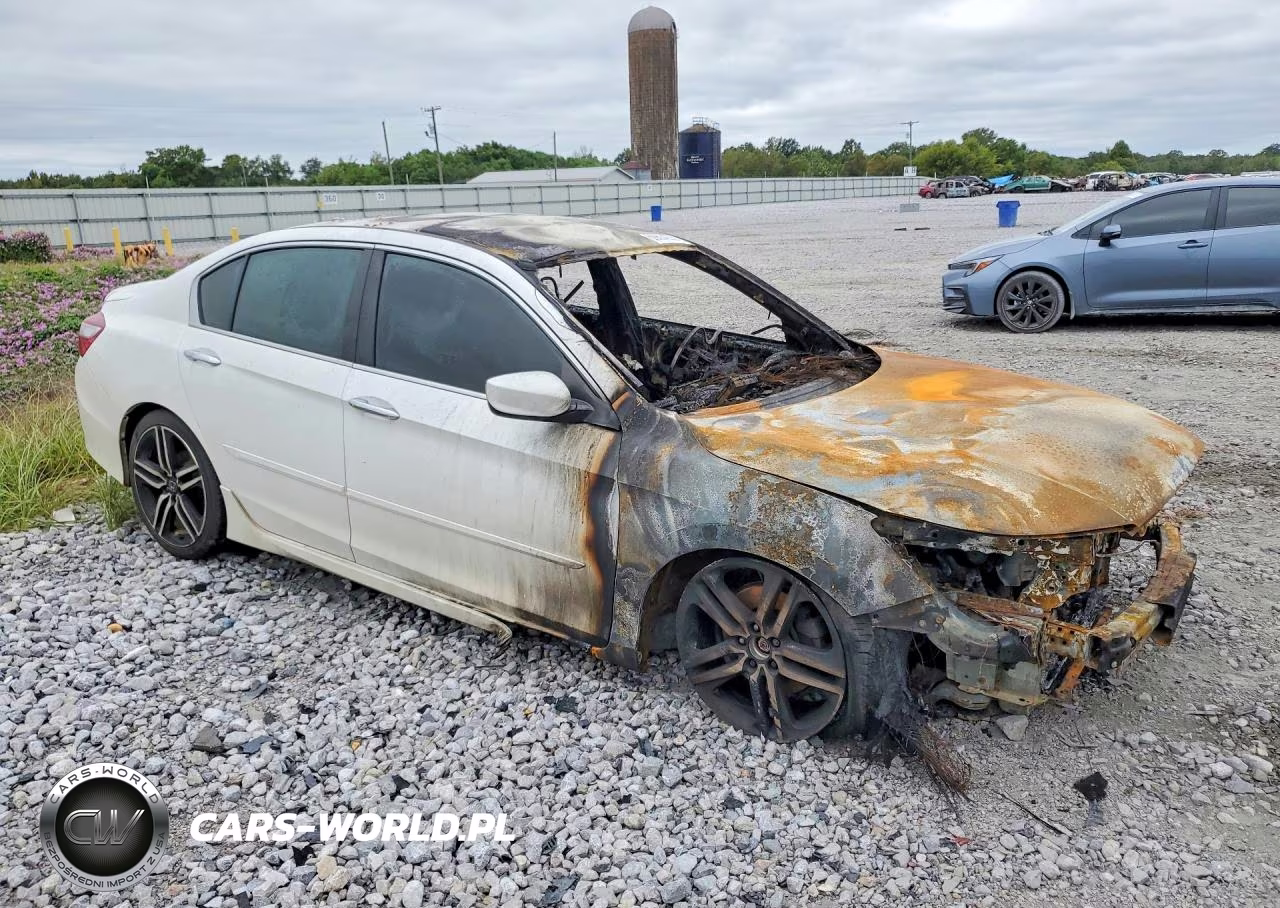 2016 Honda Accord Sport VIN:1HGCR2F51GA040000 - 4