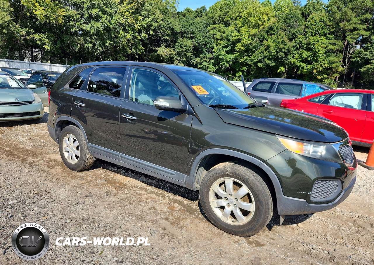 2011 Kia Sorento Lx VIN:5XYKT3A16BG145422 - 4
