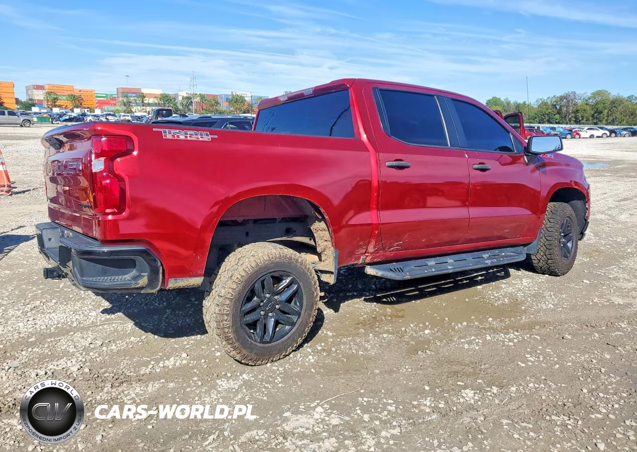 2021 Chevrolet Silverado K1500 Trail Boss Custom VIN:1GCPYCEF9MZ428429 - 3