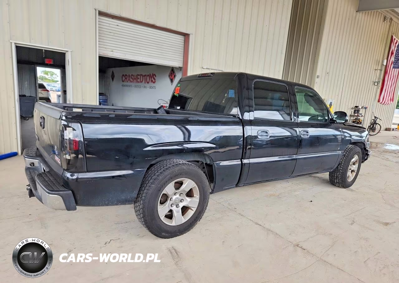 2005 GMC New Sierra C1500 VIN:2GTEC13T151156181 - 3