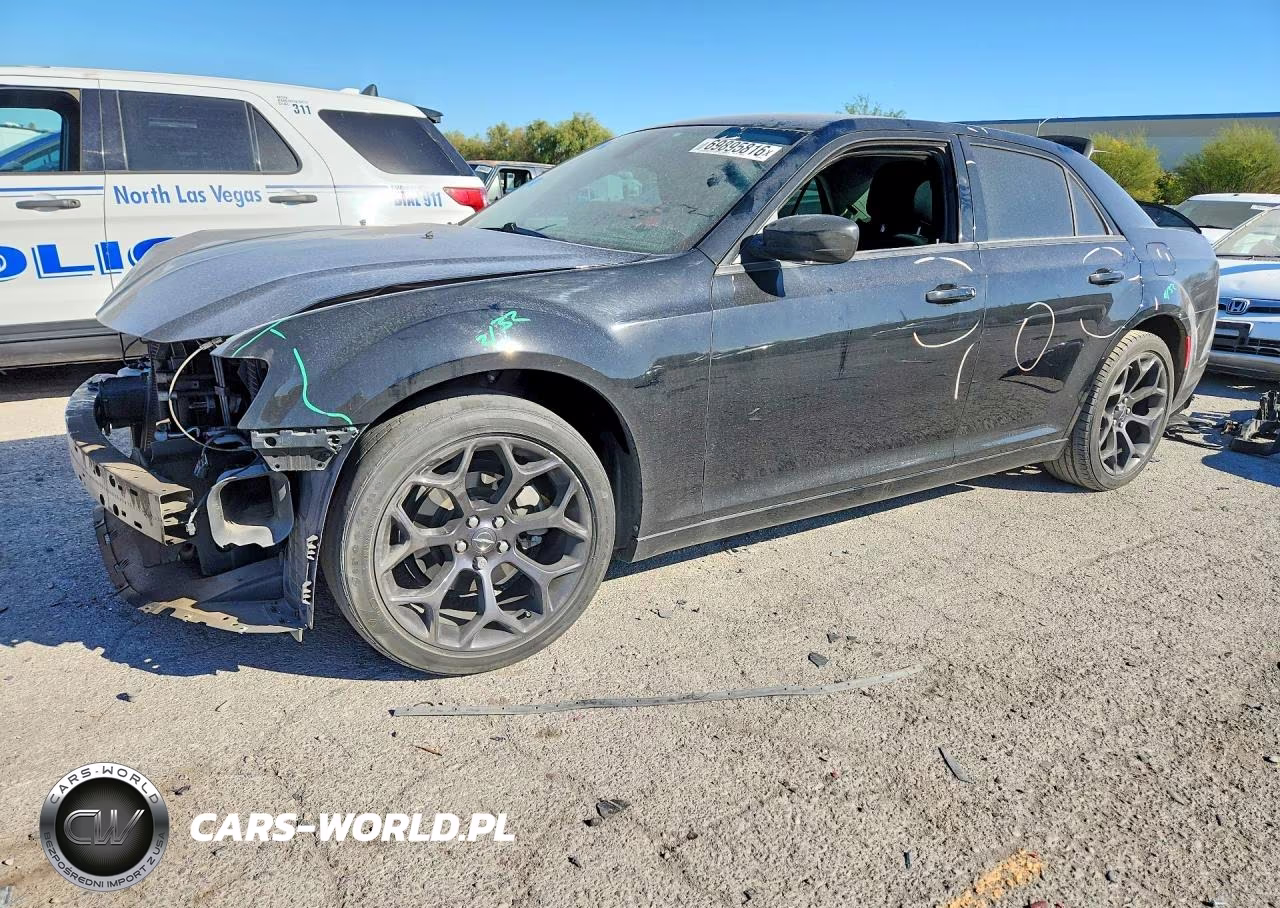 2020 Chrysler 300 Touring VIN:2C3CCAAG5LH128146 - 1