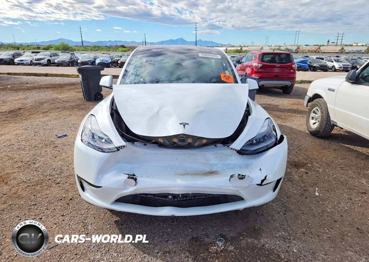 2023 Tesla Model Y VIN:7SAYGDEF5PF601521 - 5