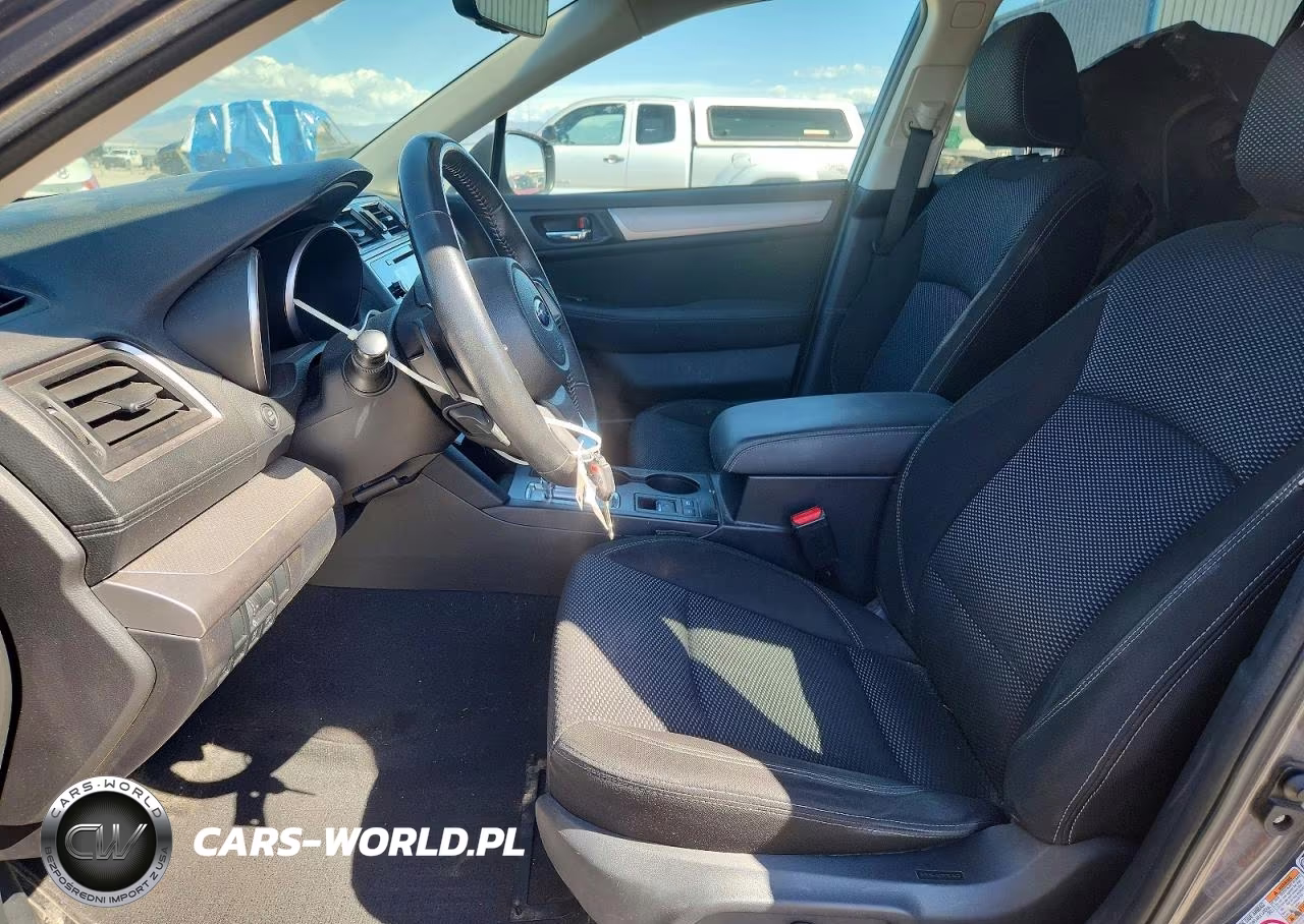 2019 Subaru Outback 2.5I Premium VIN:4S4BSAFC1K3201820 - 7