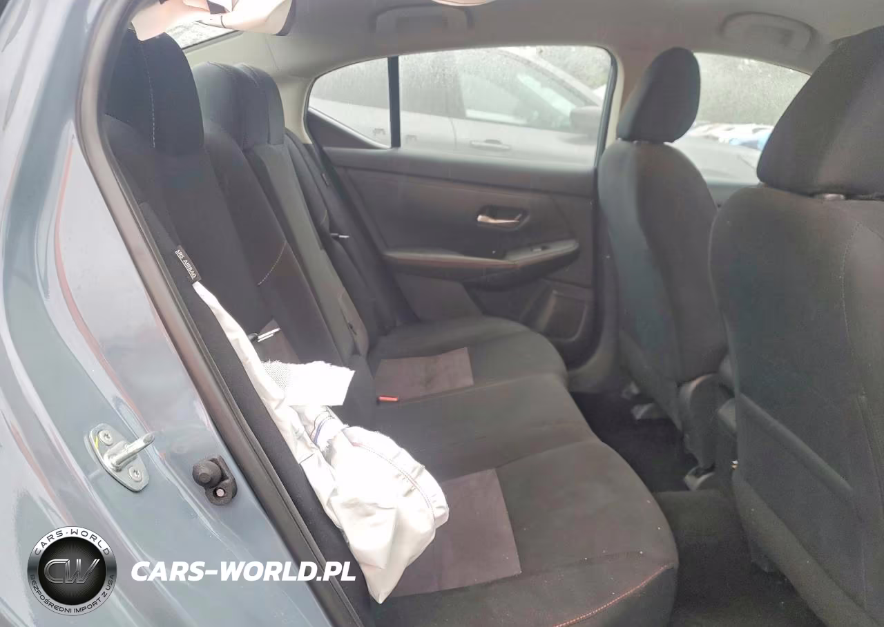 2025 Nissan Sentra Sr VIN:3N1AB8DV2SY285332 - 10