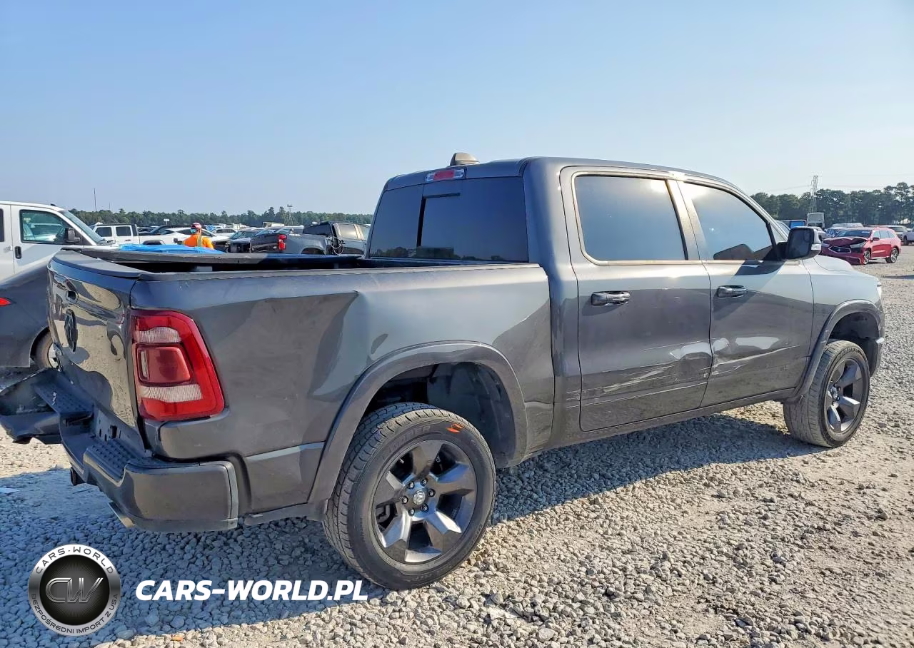 2020 Ram 1500 Laramie VIN:1C6RREJT4LN100846 - 3