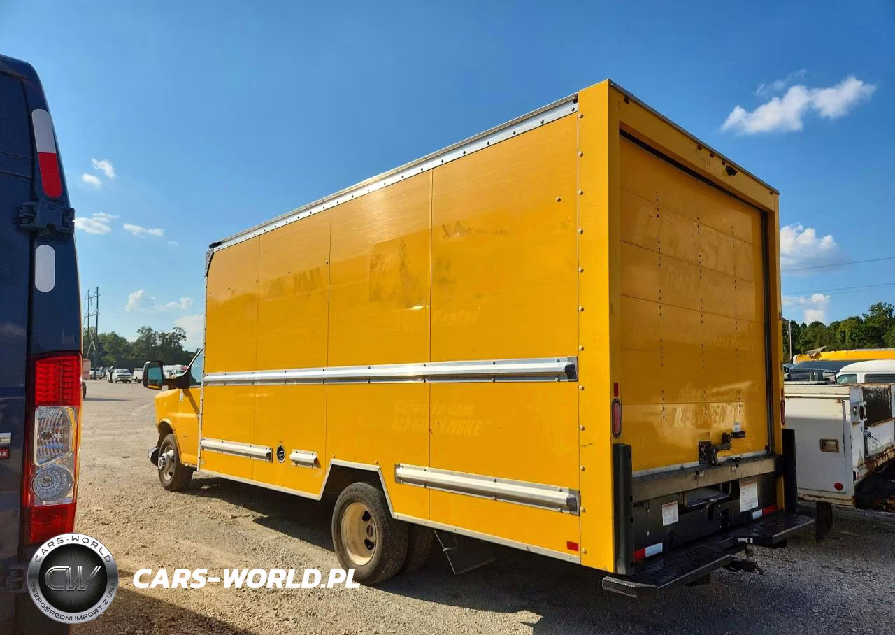 2022 GMC Savana Box Truck VIN:7GZ37TC73NN005368 - 2