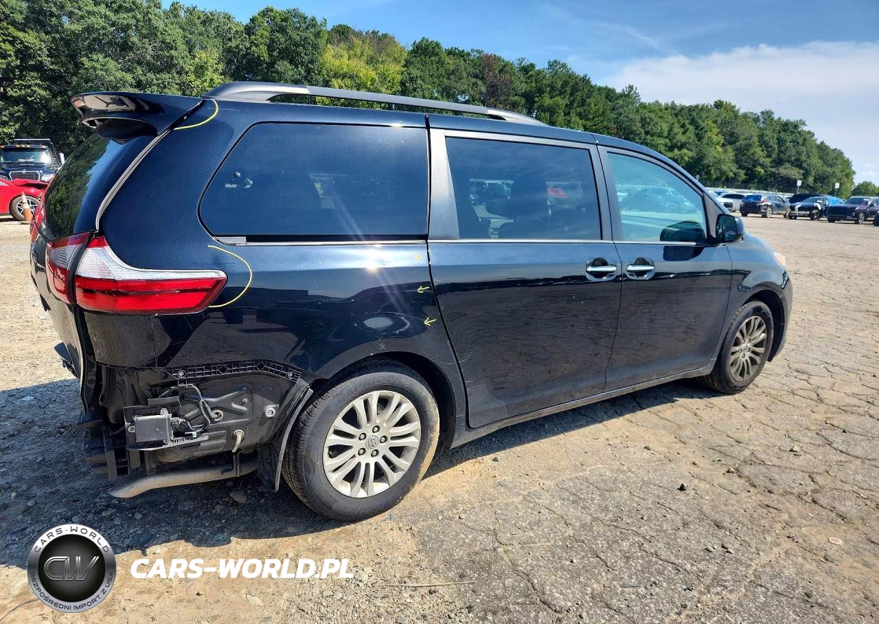 2017 Toyota Sienna Xle Premium 8-Passenger VIN:5TDYZ3DCXHS863993 - 3