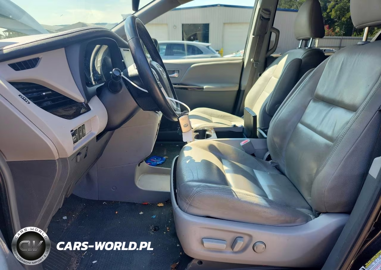 2017 Toyota Sienna Xle Premium 8-Passenger VIN:5TDYZ3DCXHS863993 - 7