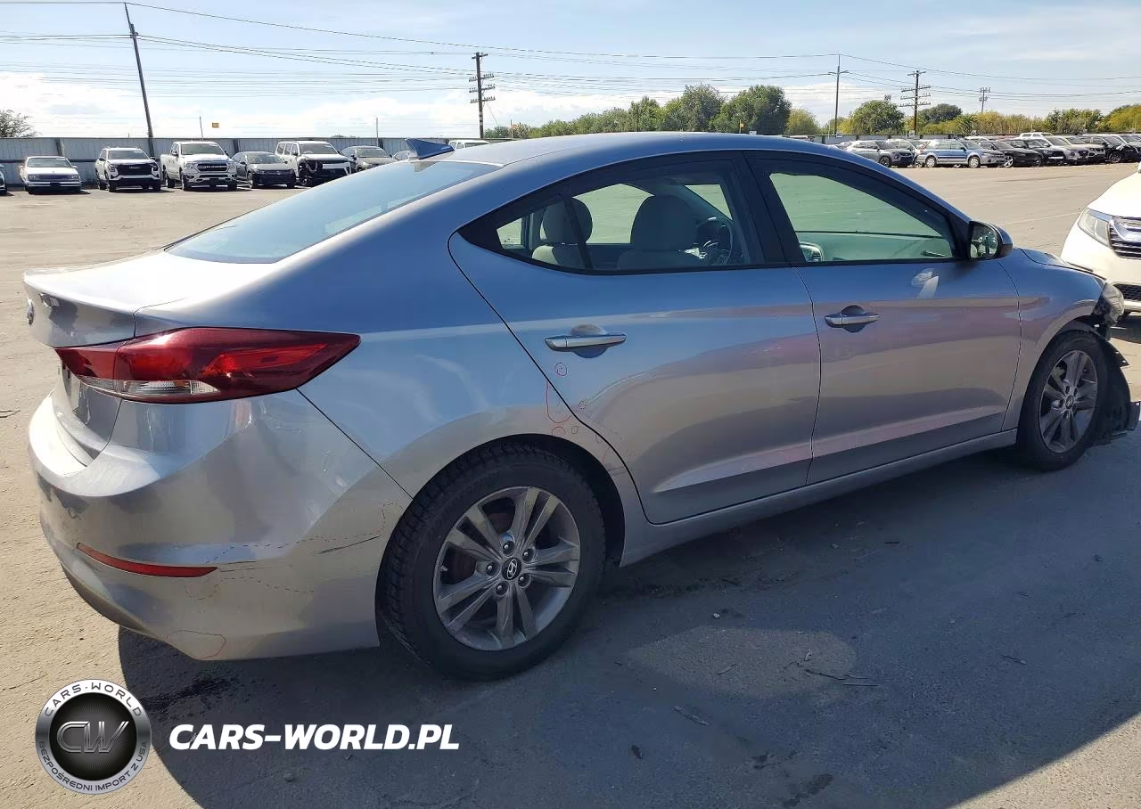 2017 Hyundai Elantra Se VIN:5NPD84LF6HH043385 - 3