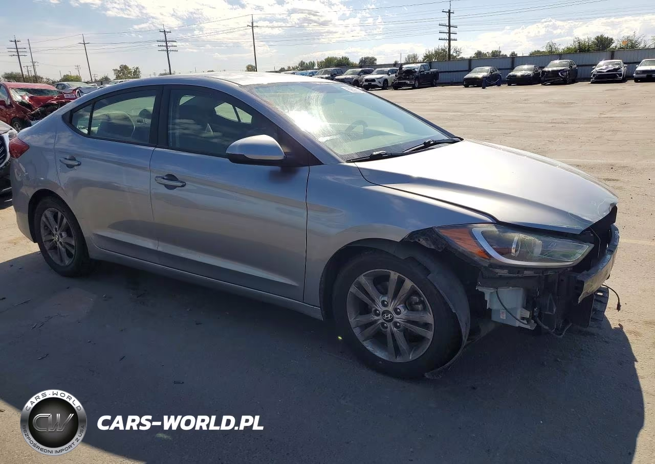 2017 Hyundai Elantra Se VIN:5NPD84LF6HH043385 - 4