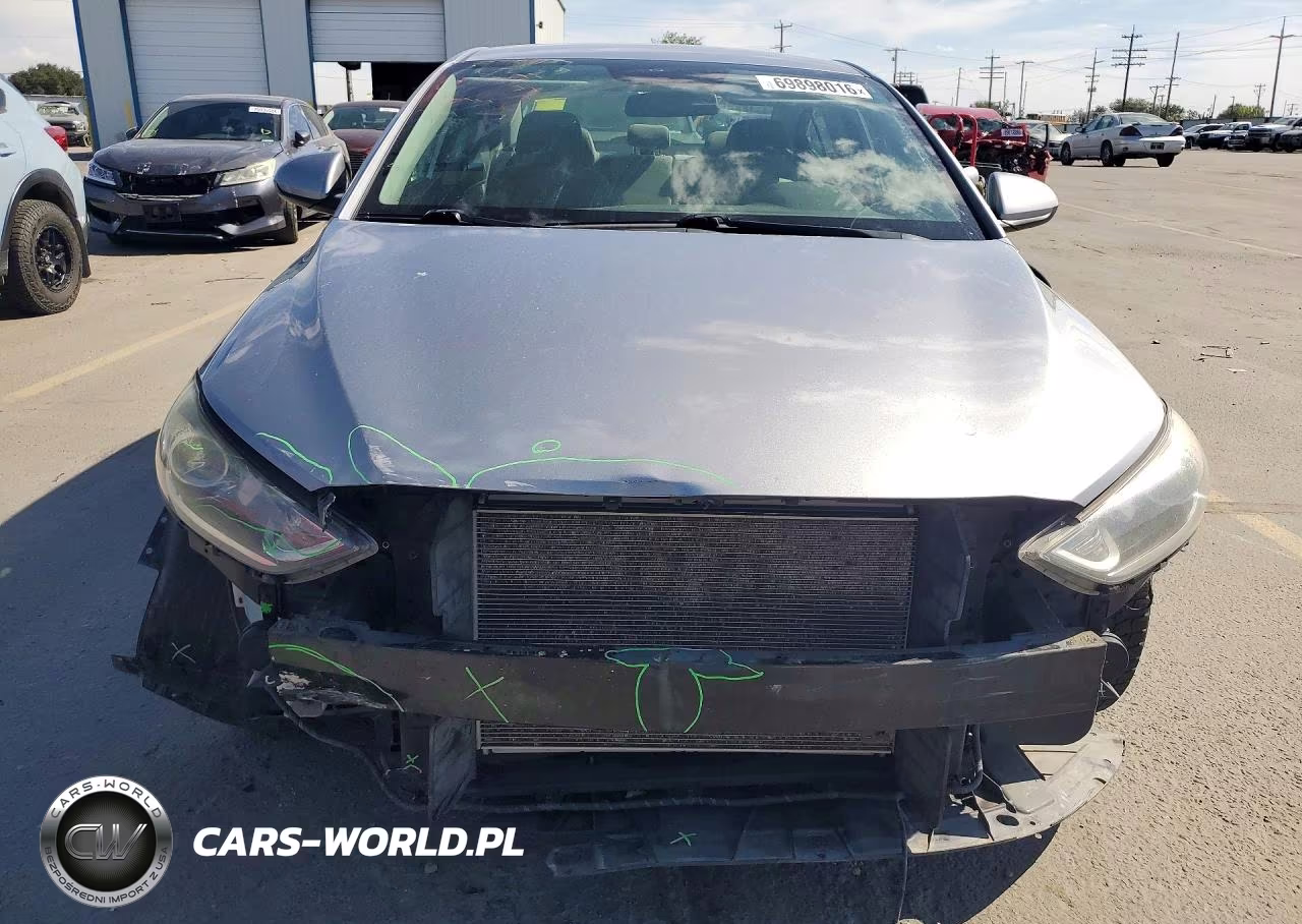 2017 Hyundai Elantra Se VIN:5NPD84LF6HH043385 - 5
