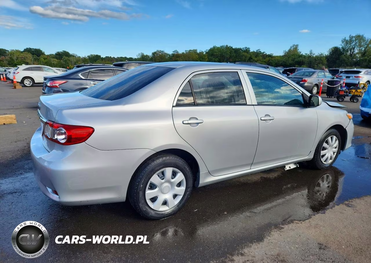 2013 Toyota Corolla L VIN:5YFBU4EE0DP181623 - 3