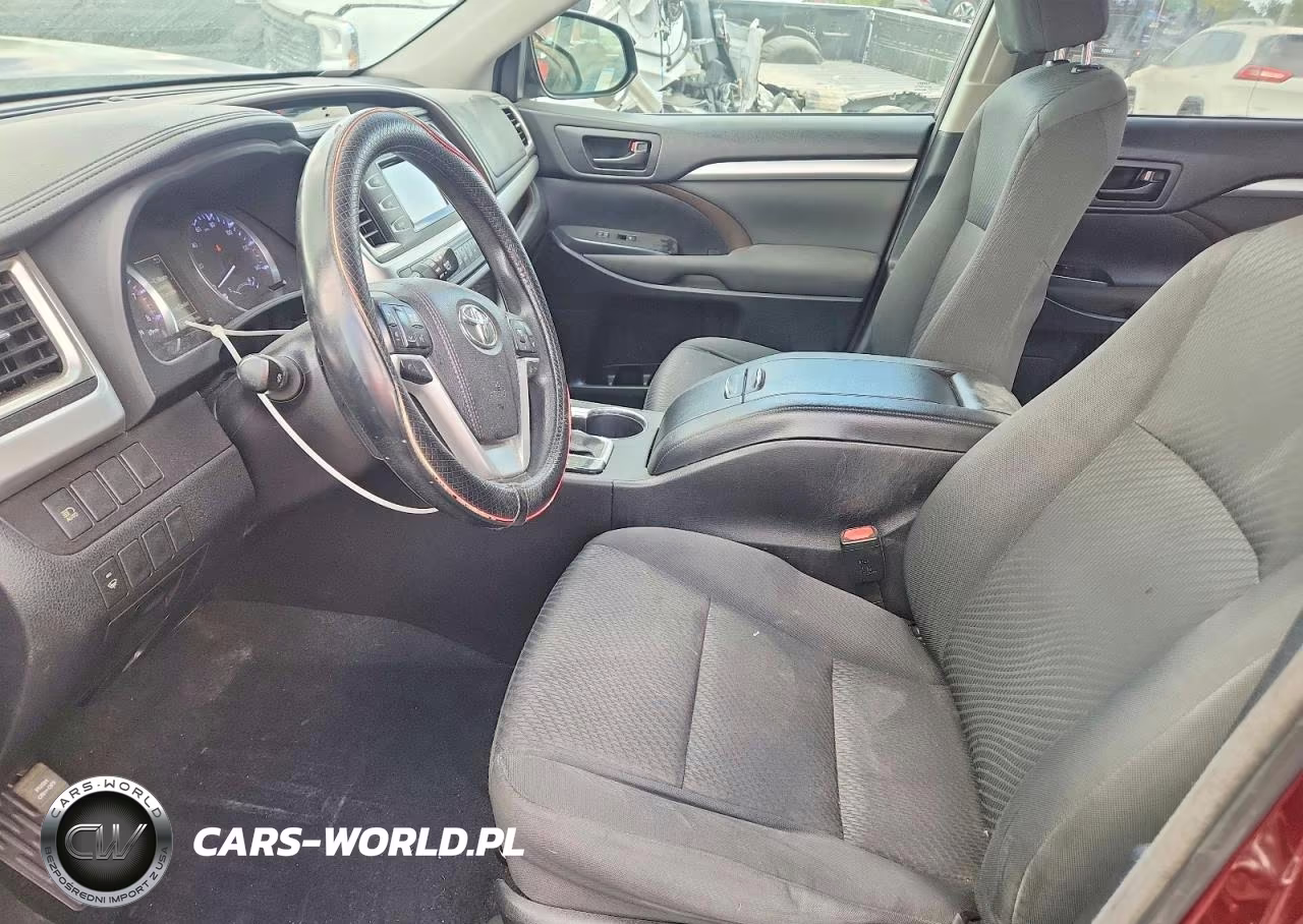 2018 Toyota Highlander Le VIN:5TDZZRFH2JS281487 - 7