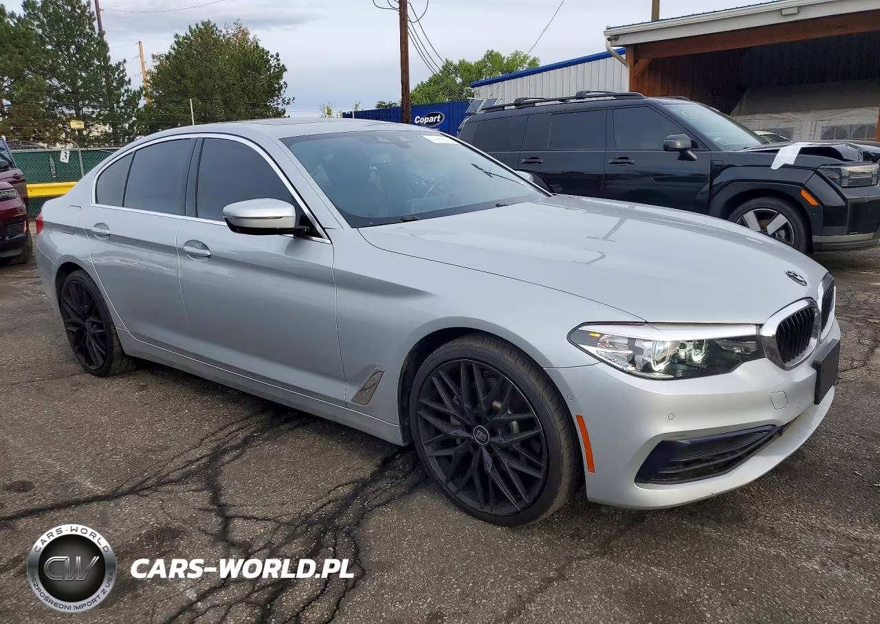 2020 BMW 530 Xi VIN:WBAJR7C08LCE53252 - 4