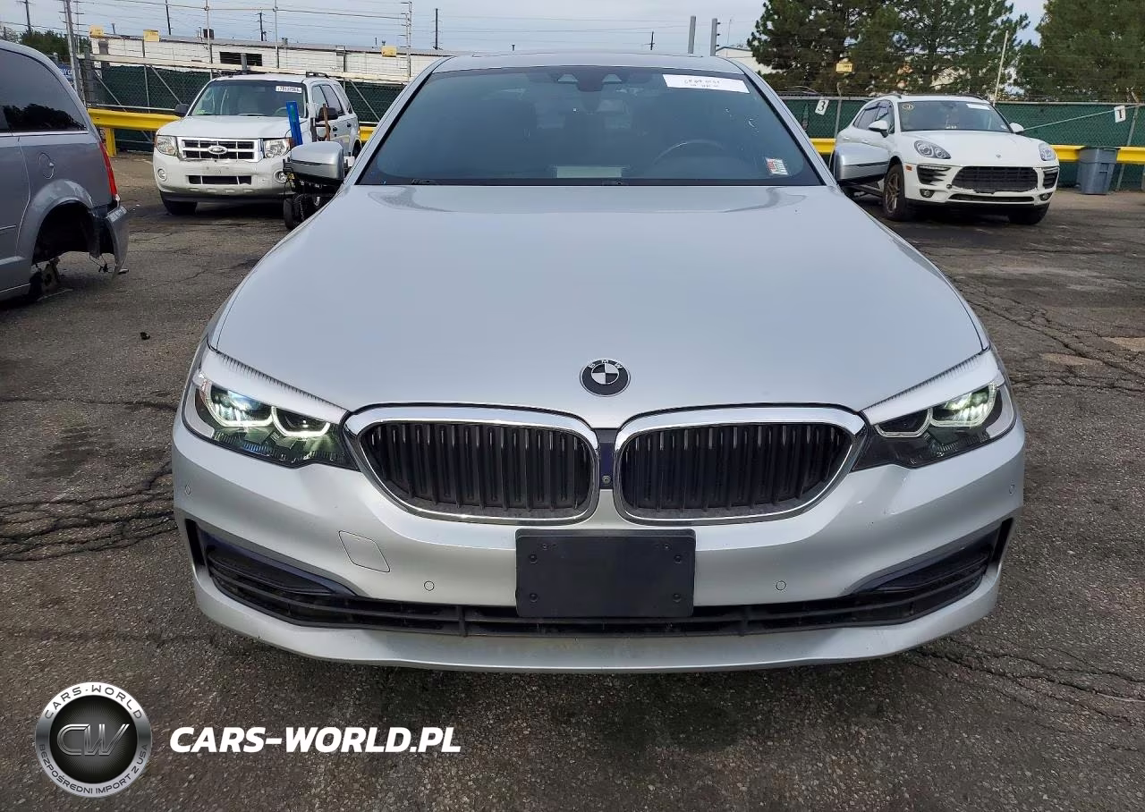 2020 BMW 530 Xi VIN:WBAJR7C08LCE53252 - 5