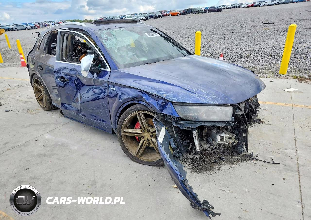 2018 Audi Sq5 Premium Plus VIN:WA1A4AFY3J2223676 - 4