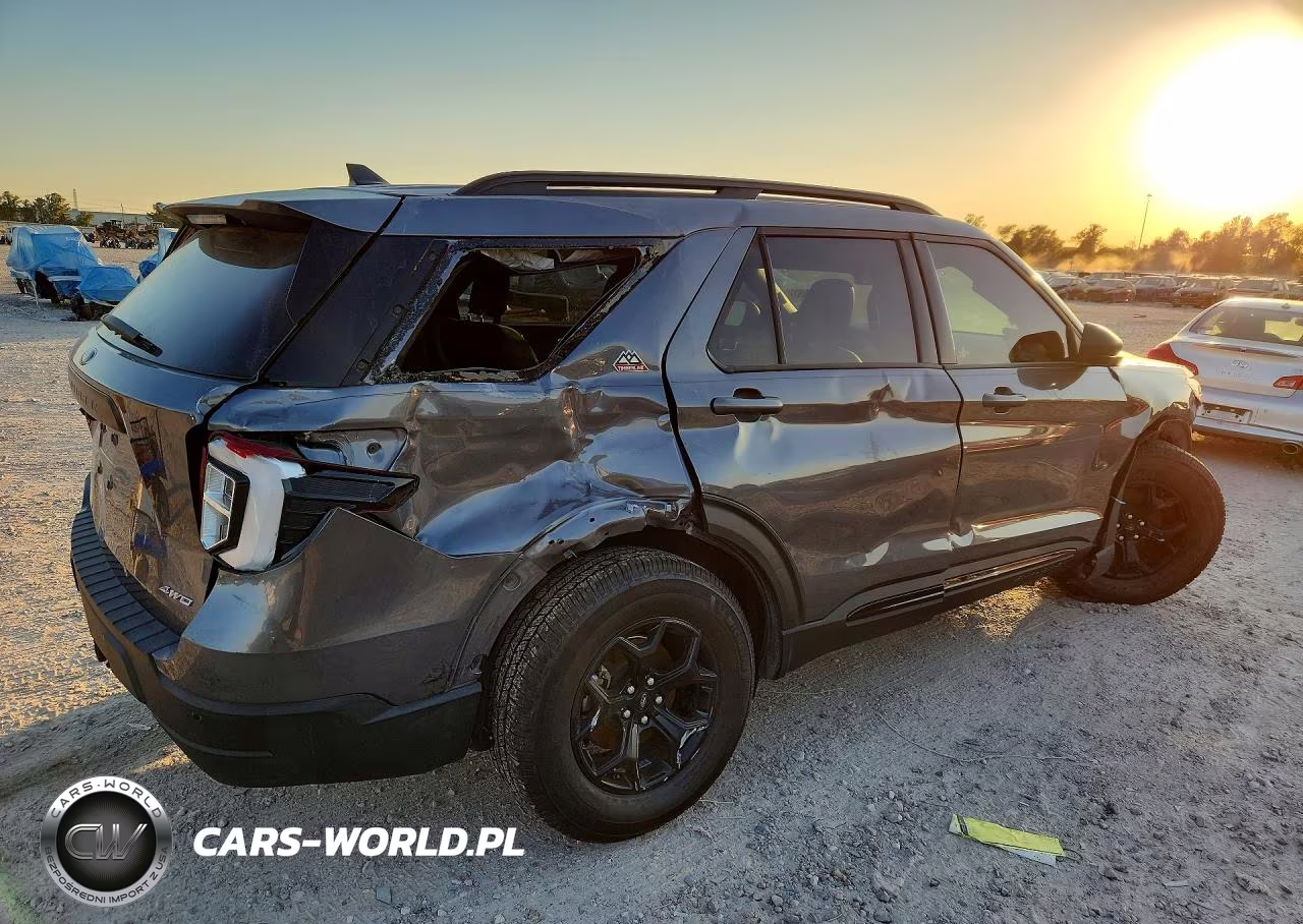 2022 Ford Explorer Timberline VIN:1FMSK8JH9NGA35667 - 3