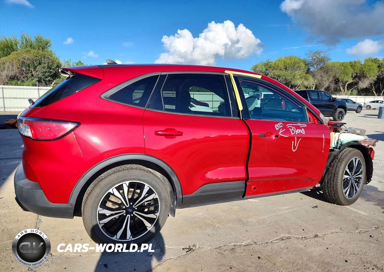 2022 Ford Escape Se VIN:1FMCU0G68NUA32928 - 3