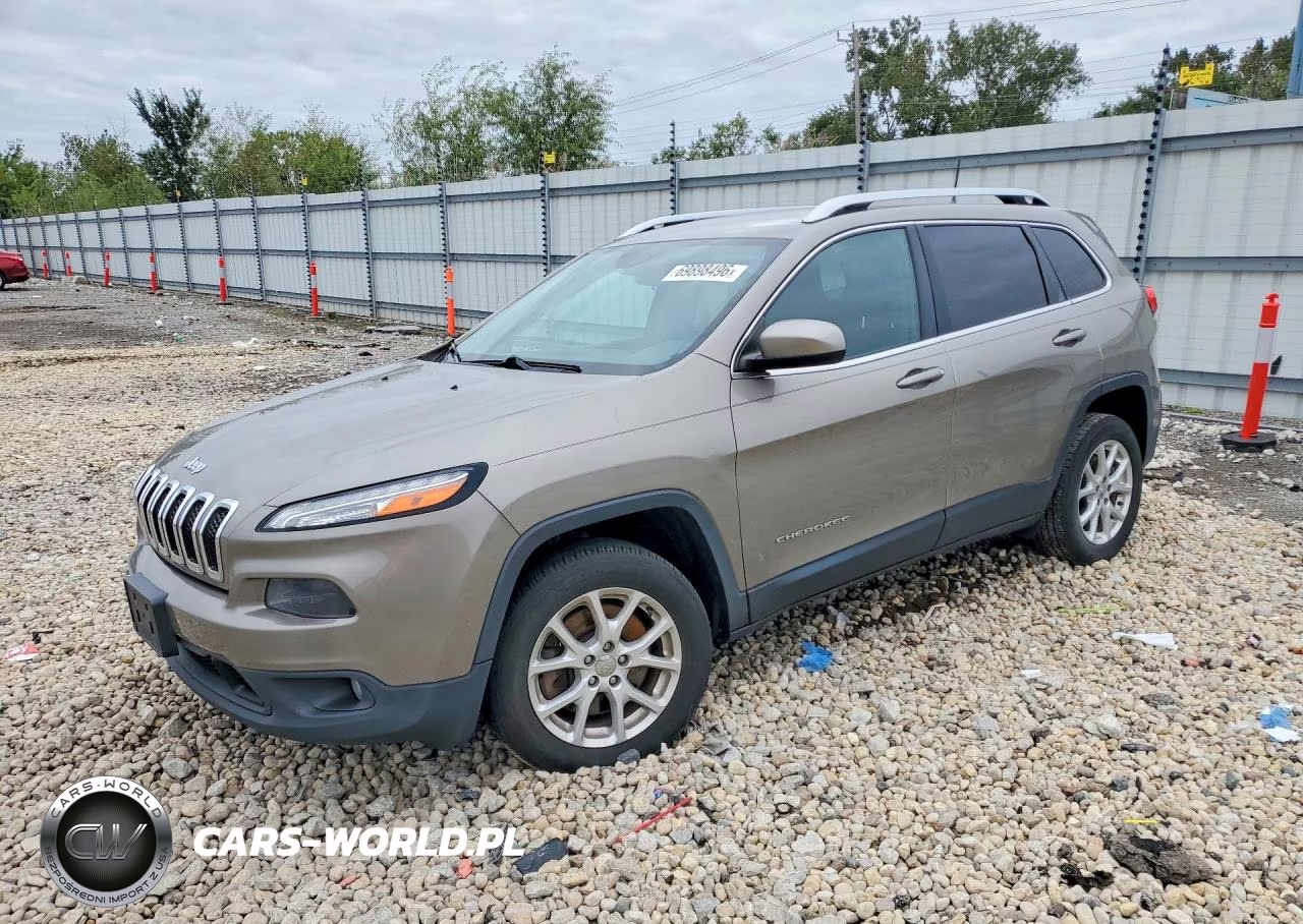 2017 Jeep Cherokee Latitude VIN:1C4PJLCSXHW591778 - 1