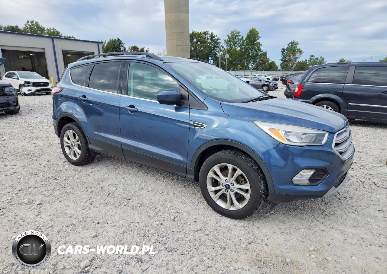 2018 Ford Escape Se VIN:1FMCU0GD0JUC68885 - 4