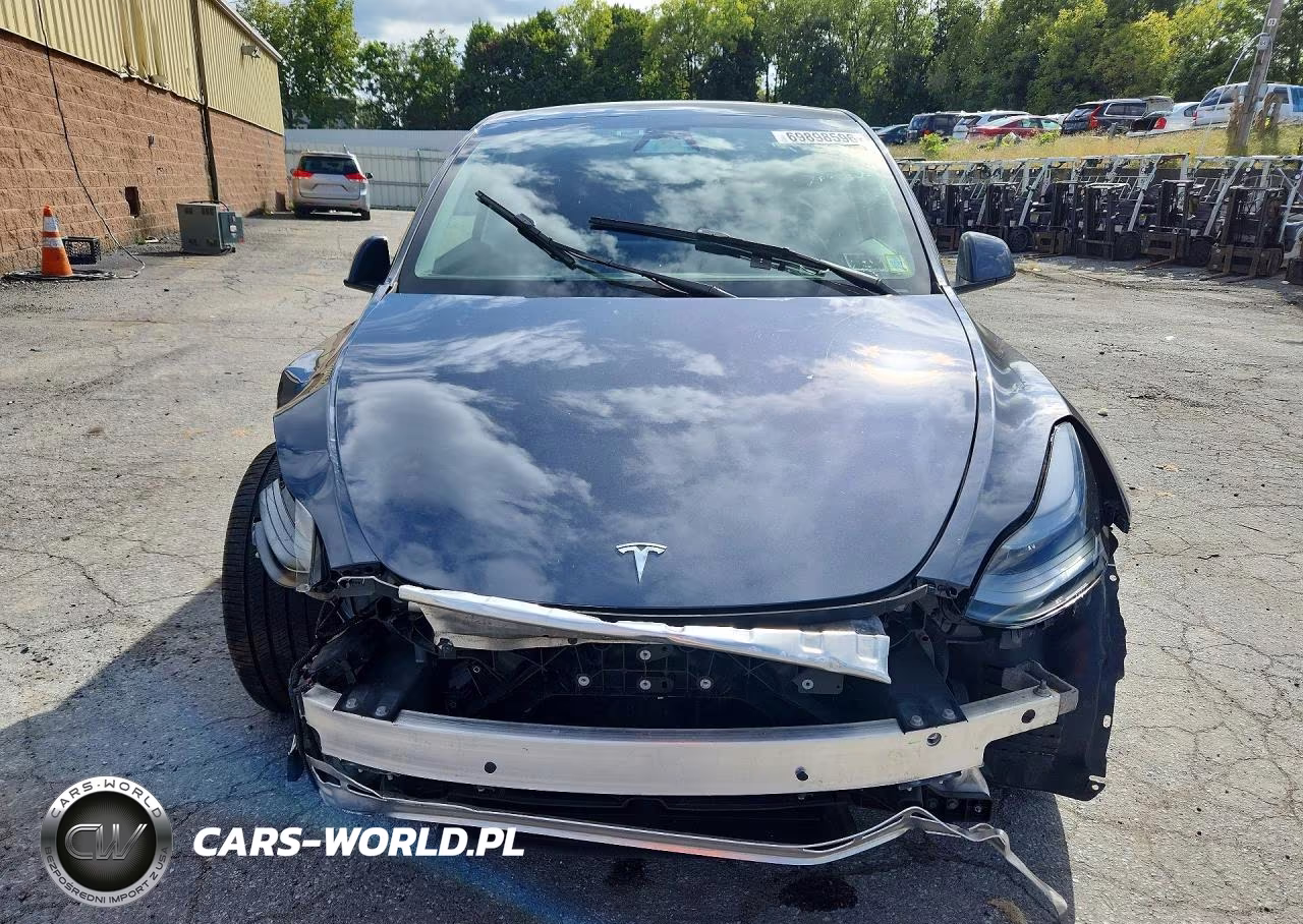 2023 Tesla Model Y VIN:7SAYGDEEXPA209302 - 5