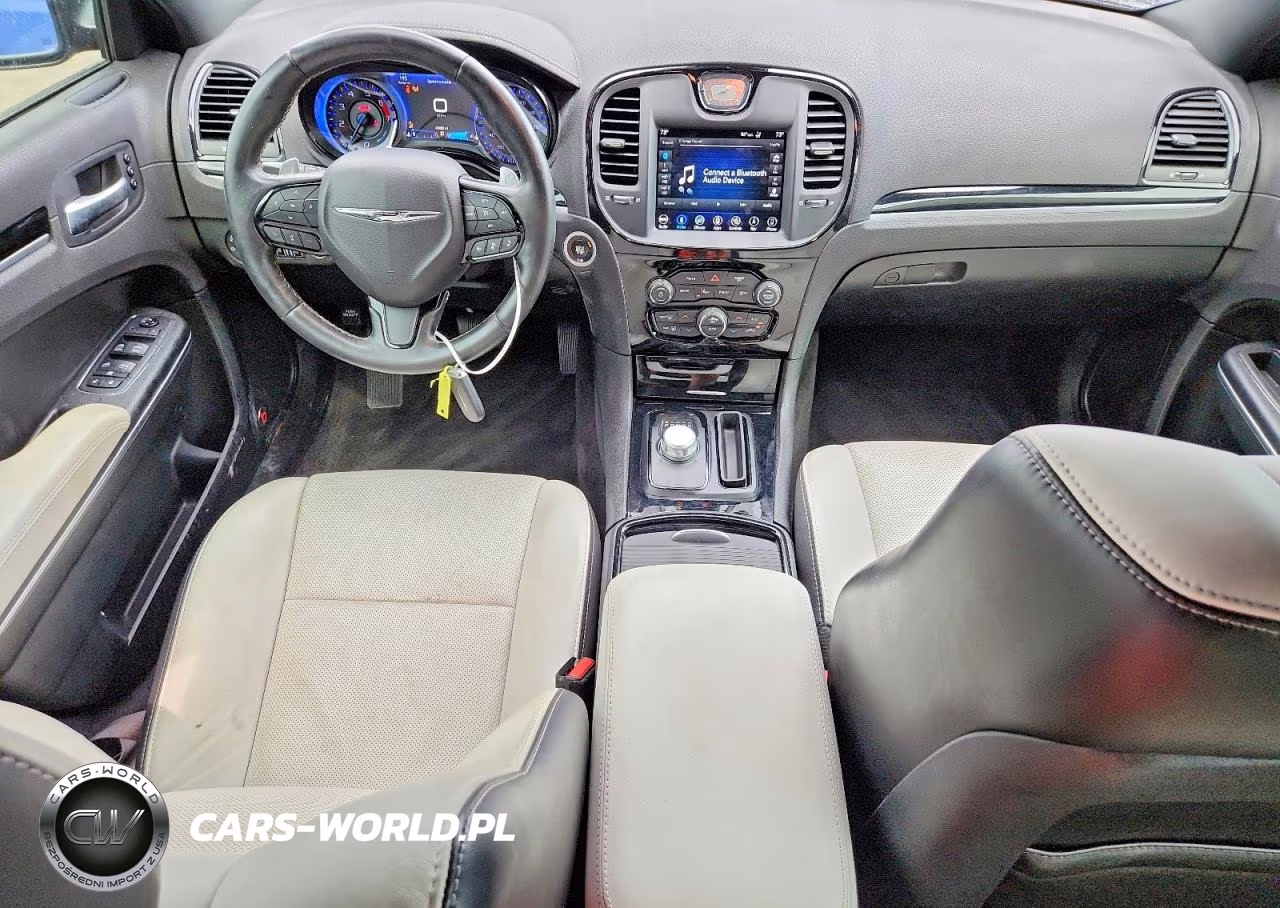 2018 Chrysler 300 S VIN:2C3CCABT1JH274830 - 8