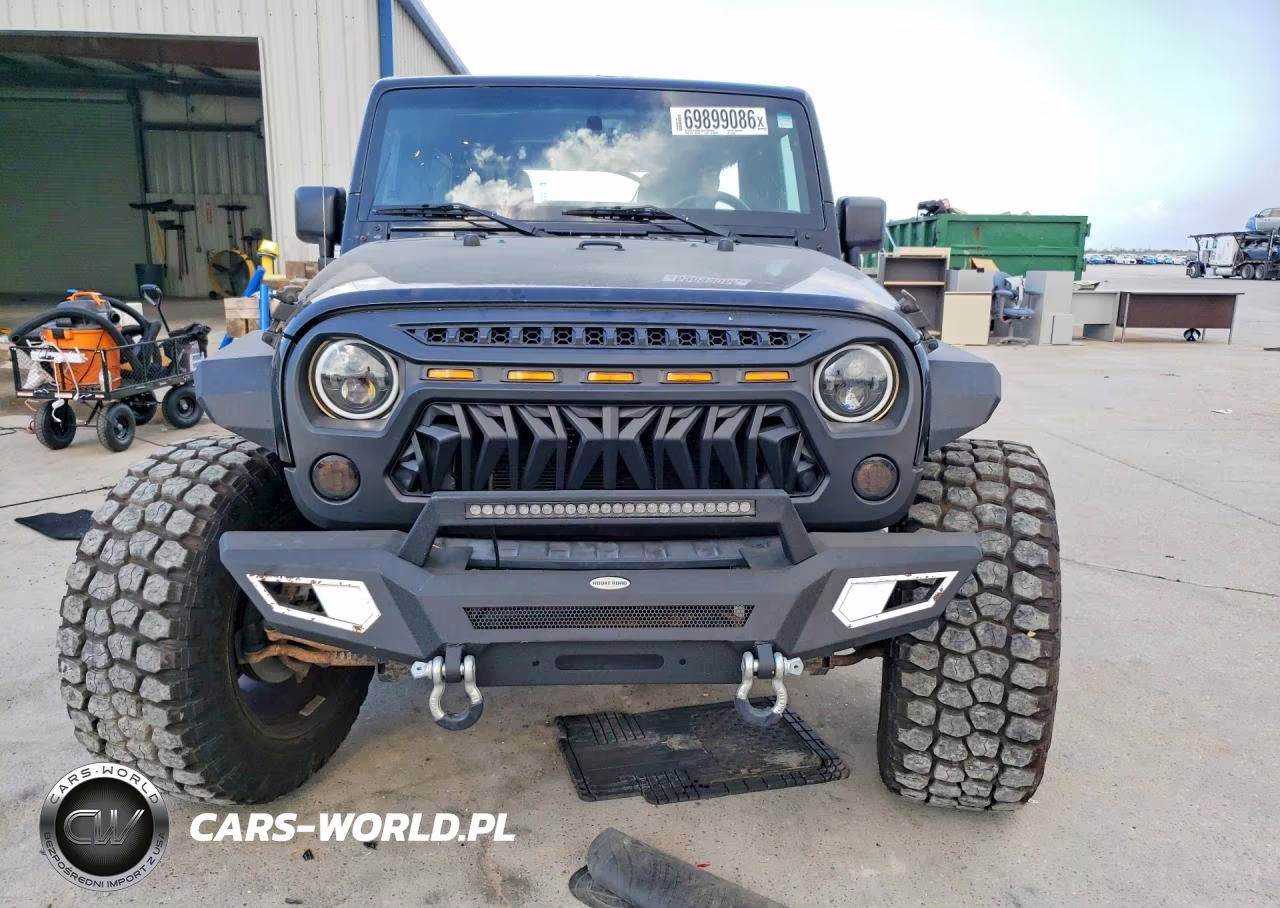 2017 Jeep Wrangler Unlimited Sport VIN:1C4BJWDGXHL714664 - 5
