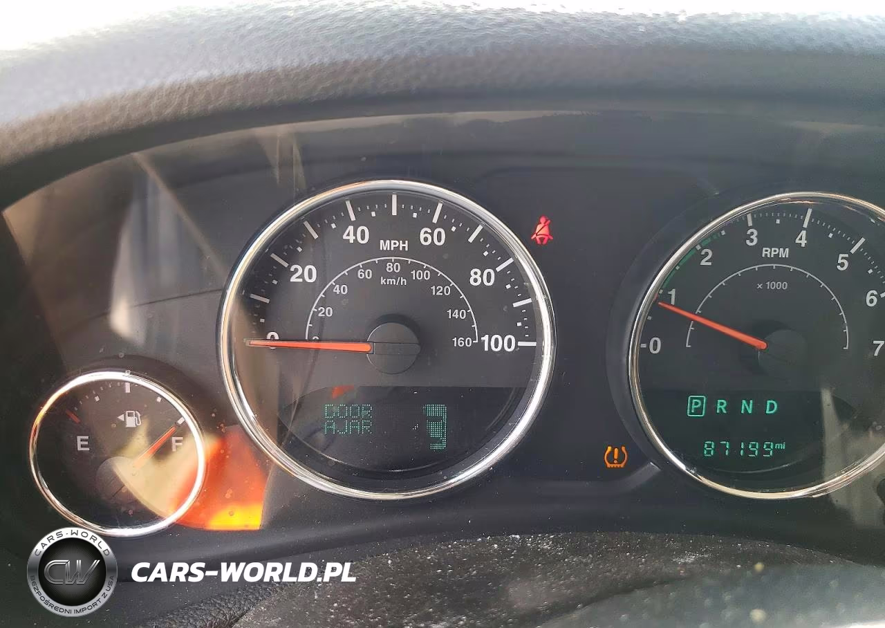 2017 Jeep Wrangler Unlimited Sport VIN:1C4BJWDGXHL714664 - 9